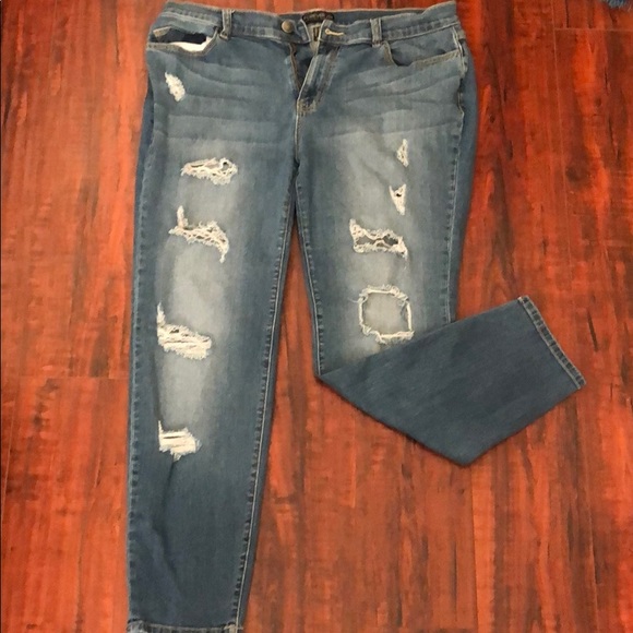 Ripped jeans - Picture 1 of 3